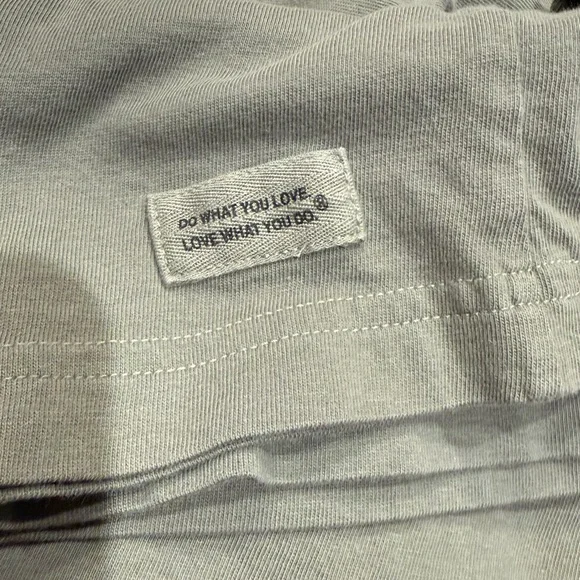 Life Is Good Men's Khaki Flag Tee - Picture 3 of 3